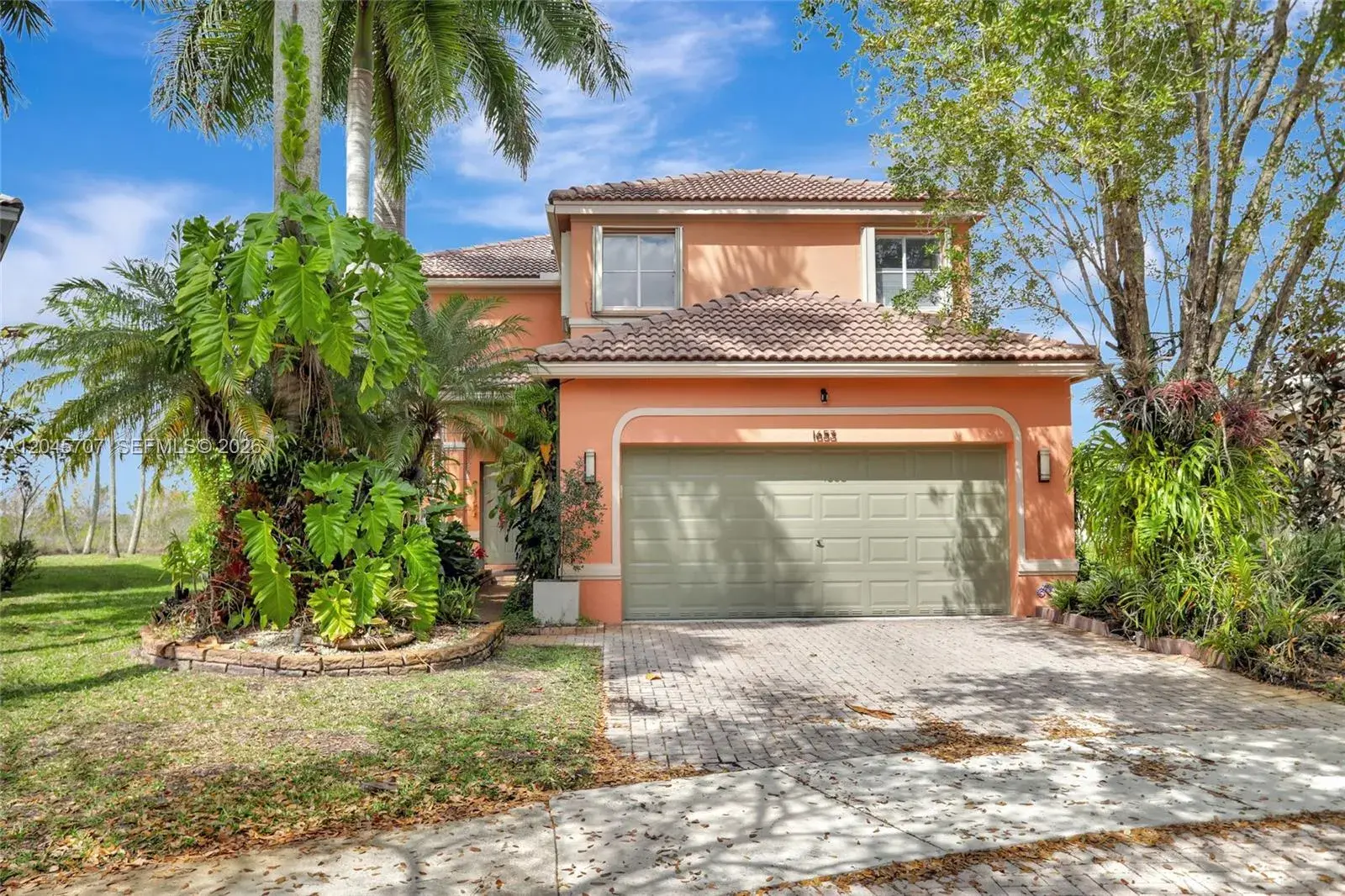 5 bedroom 3 bath for rent at 1653 Winterberry Ln # 1653, Weston FL 33327