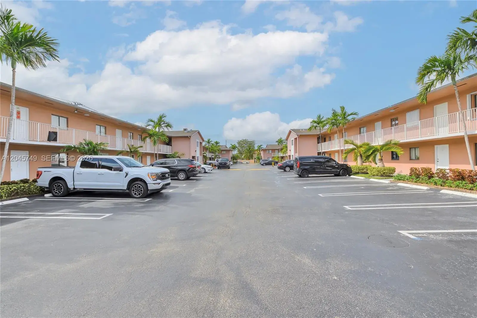 6041 W 24th Ave # 111, Hialeah FL 33016