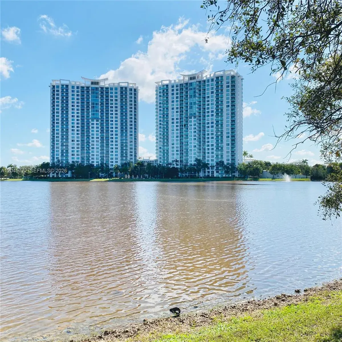 2641 N Flamingo Rd # 706N, Sunrise FL 33323