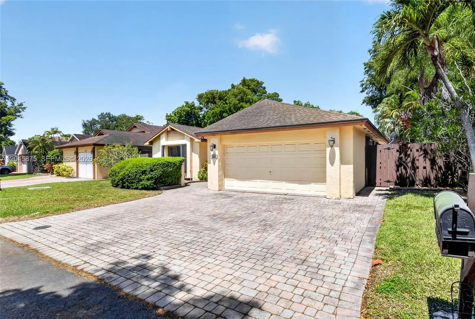 5212 SW 151st Pl, Miami FL 33185