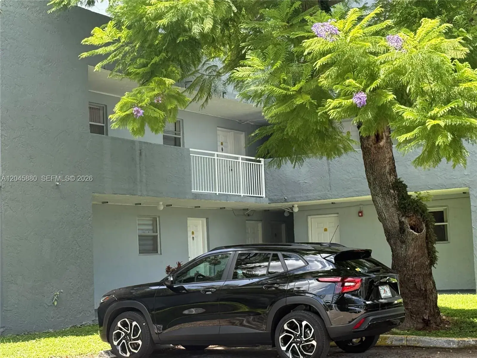 9371 Fontainebleau Blvd # I208, Miami FL 33172