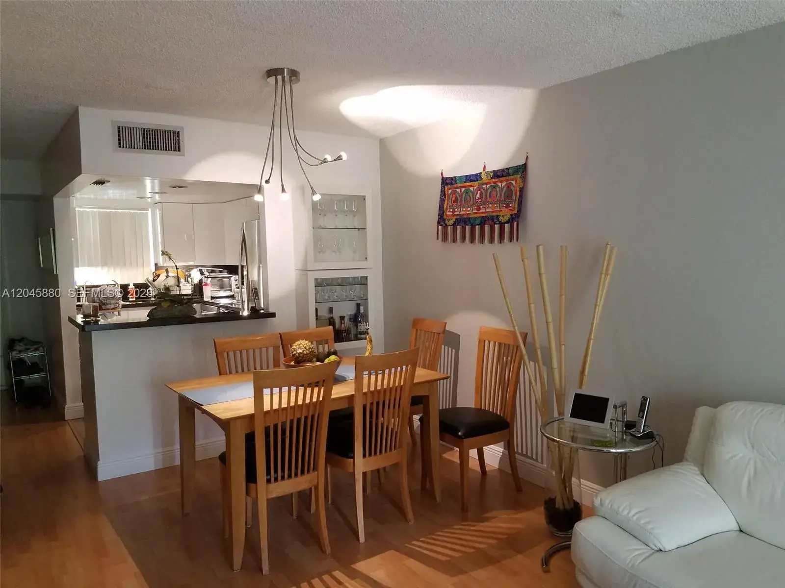 9371 Fontainebleau Blvd # I208, Miami FL 33172