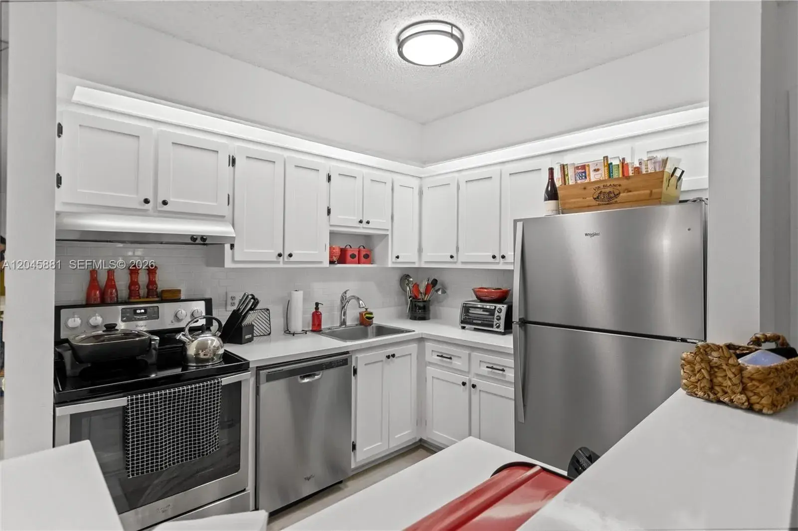 9930 S Belfort Cir # 105, Tamarac FL 33321