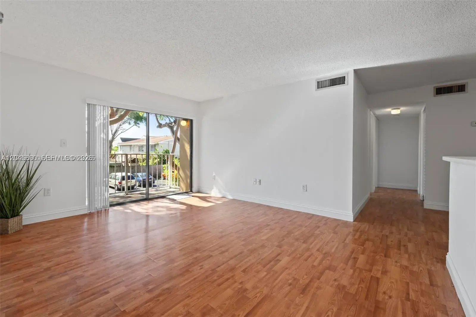 2 bedroom 1 bath for sale at 15600 SW 80th St # 203, Miami FL 33193