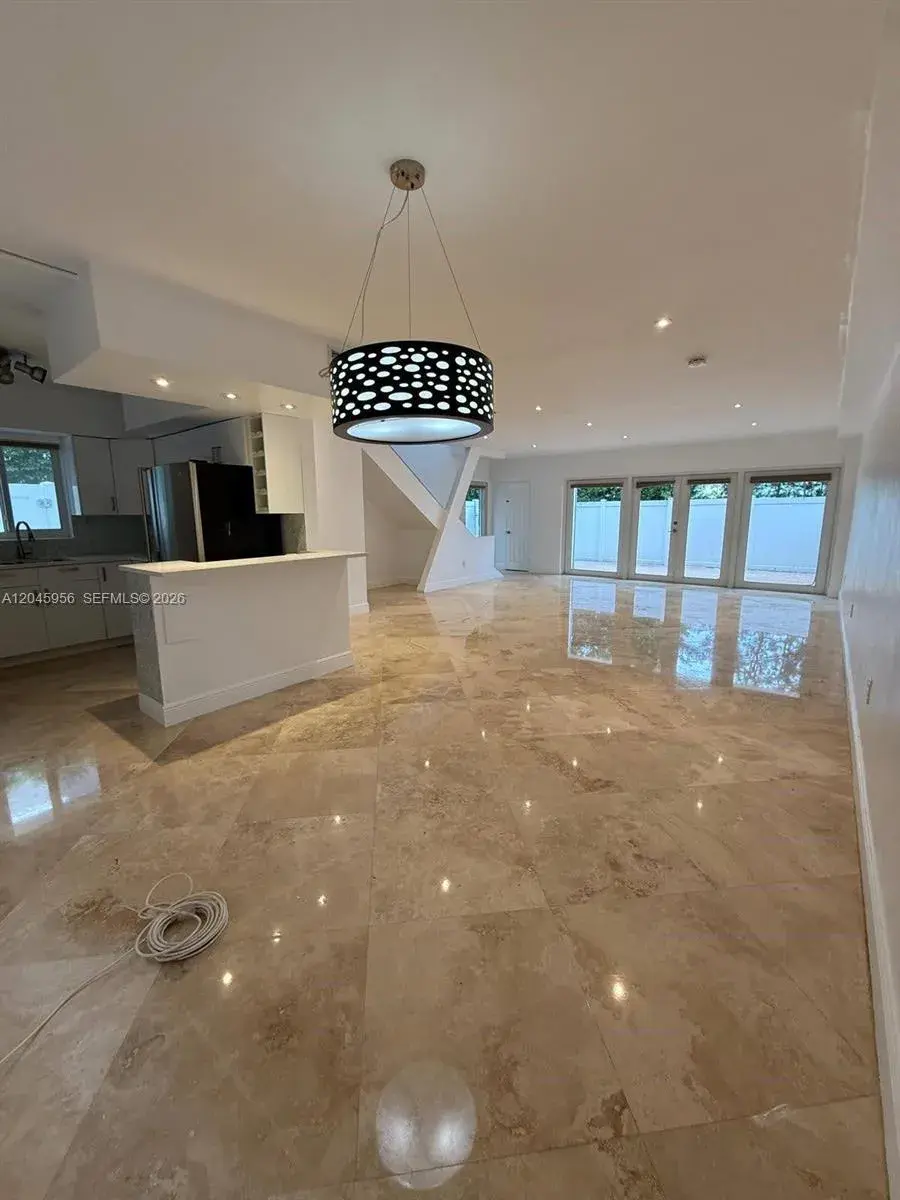 7312 Gary Ave, Miami Beach FL 33141