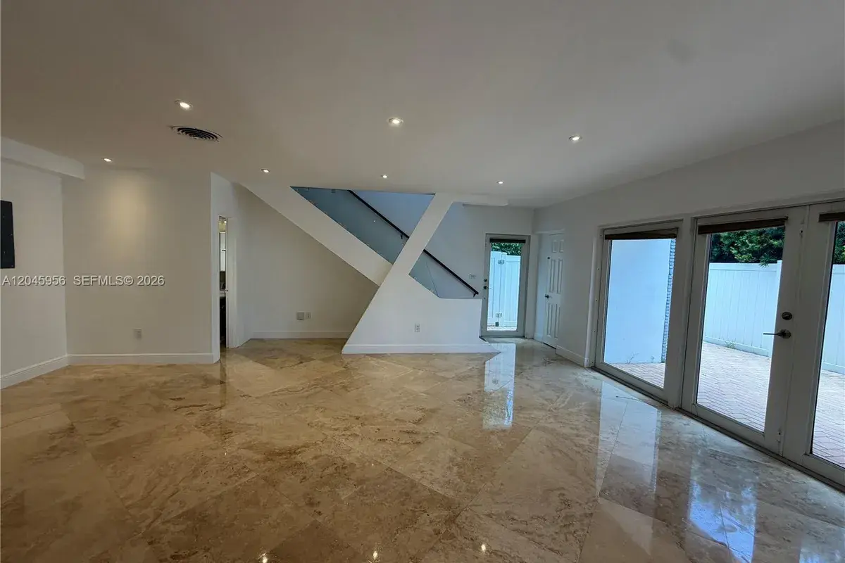 7312 Gary Ave, Miami Beach FL 33141