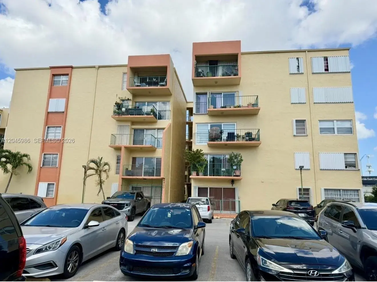 2 bedroom 2 bath for rent at 1975 W 44th Pl # 203, Hialeah FL 33012