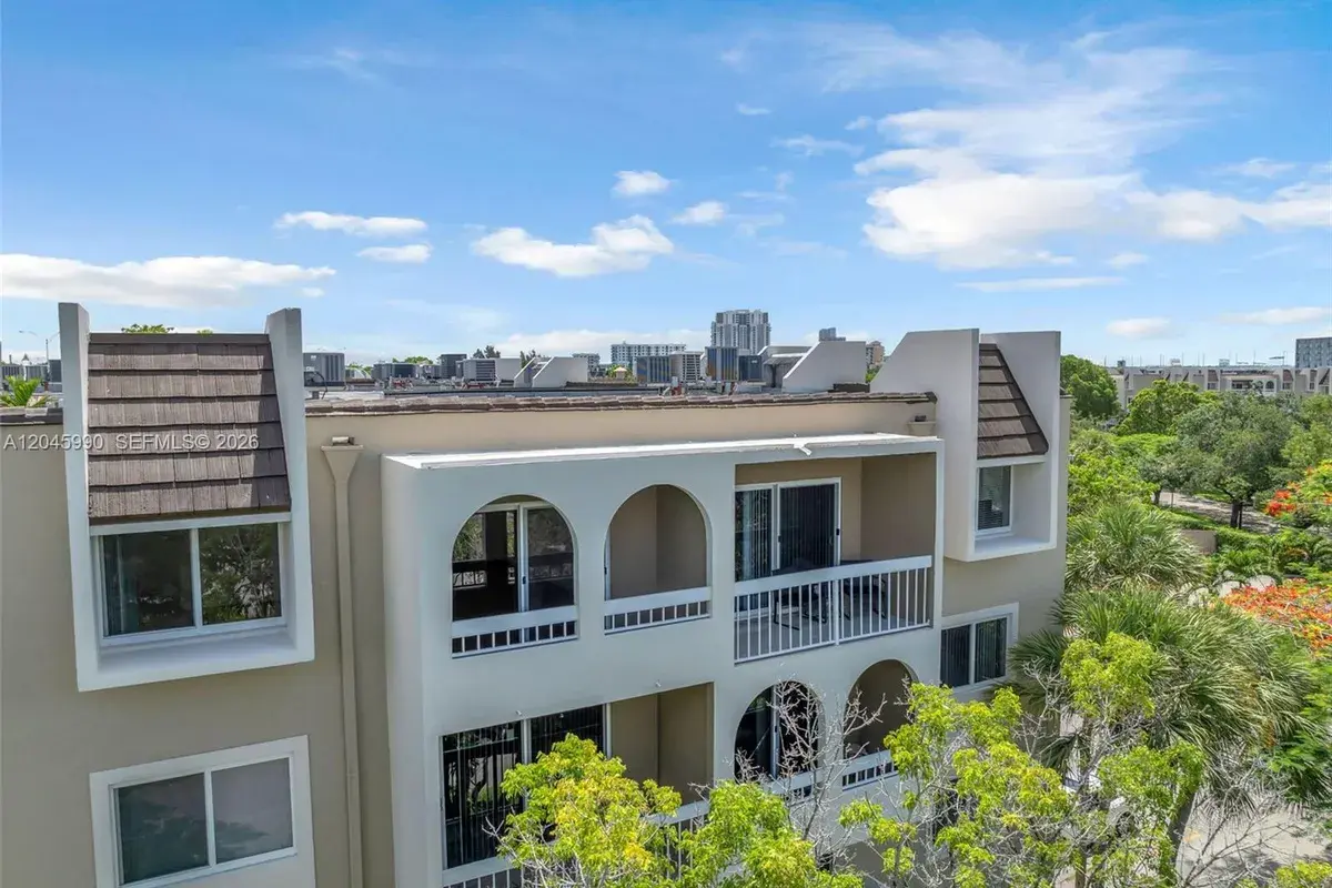 8101 Camino Real # 402, Miami FL 33143