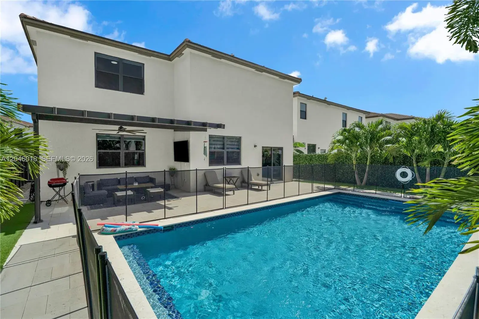 4 bedroom 2 bath for sale at 12924 SW 229th St, Miami FL 33170