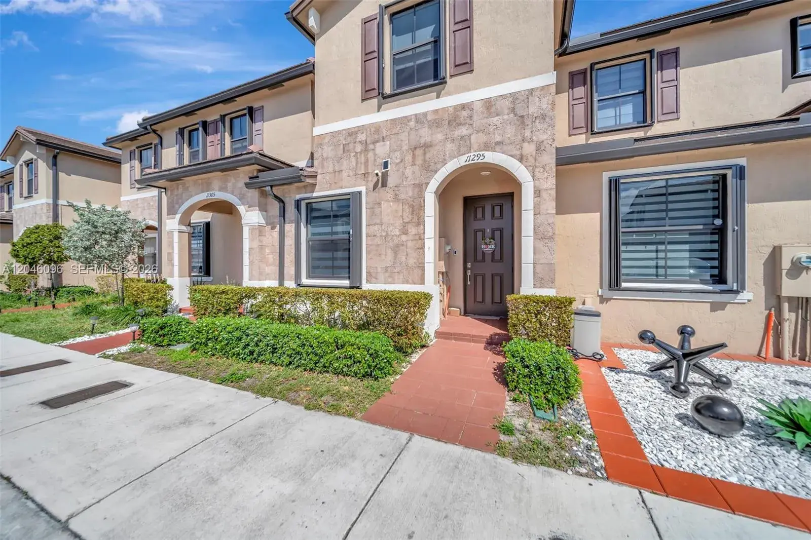 11295 W 34th Way, Hialeah FL 33018