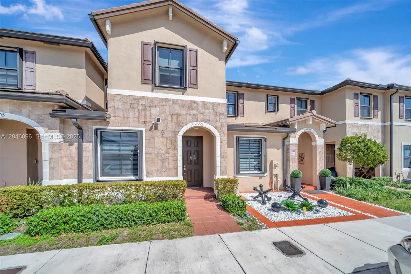 11295 W 34th Way, Hialeah FL 33018