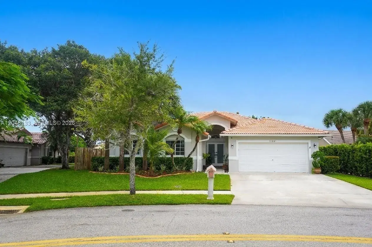 16850 Crestview Ln, Weston FL 33326