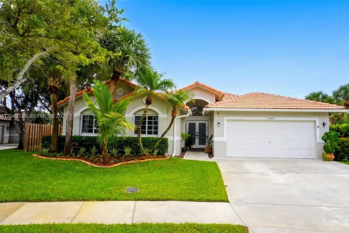 16850 Crestview Ln, Weston FL 33326