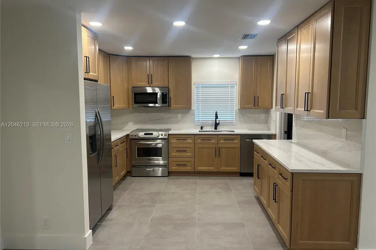 9723 SW 3rd St, Boca Raton FL 33428