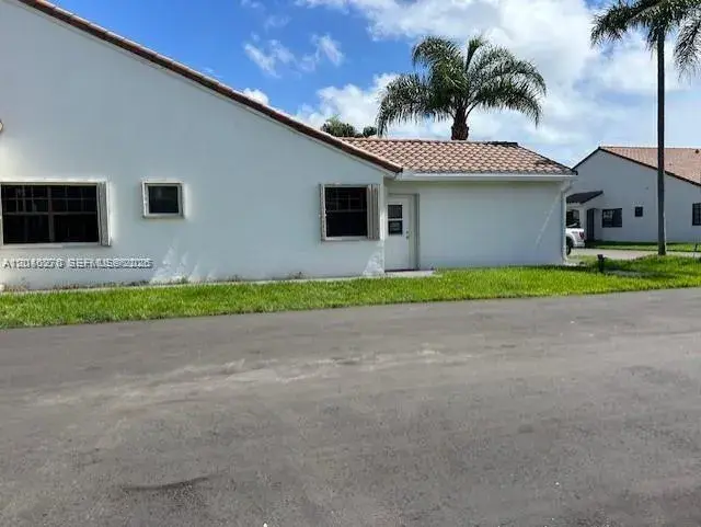 21220 Harbor Way # 22, Aventura FL 33180
