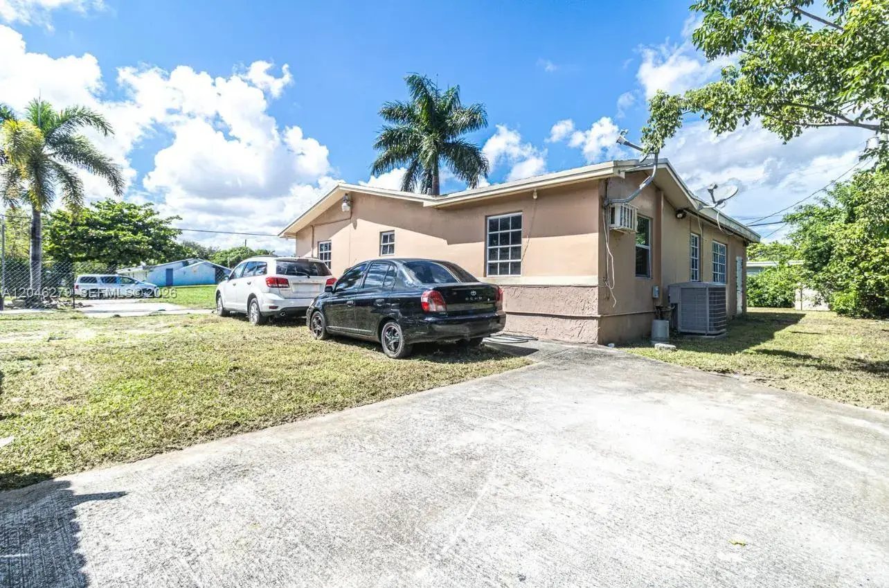 11401 NW 12th Ave, Miami FL 33168