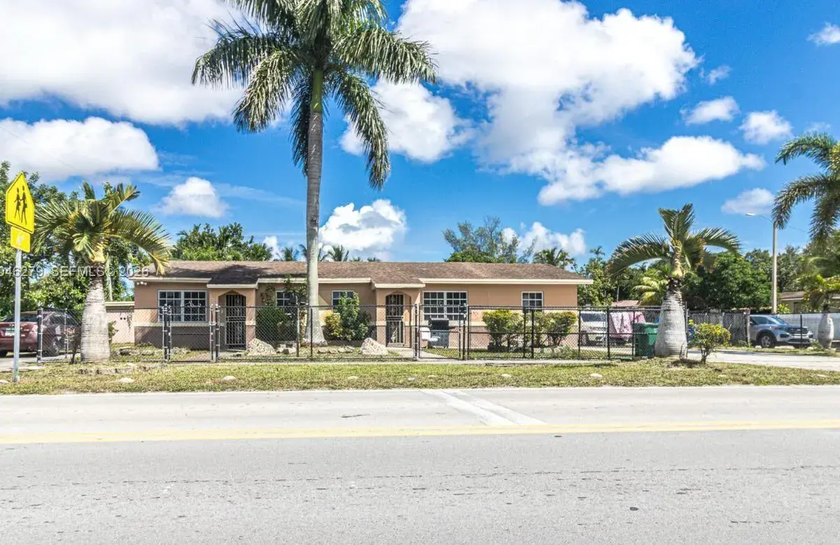 11401 NW 12th Ave, Miami FL 33168