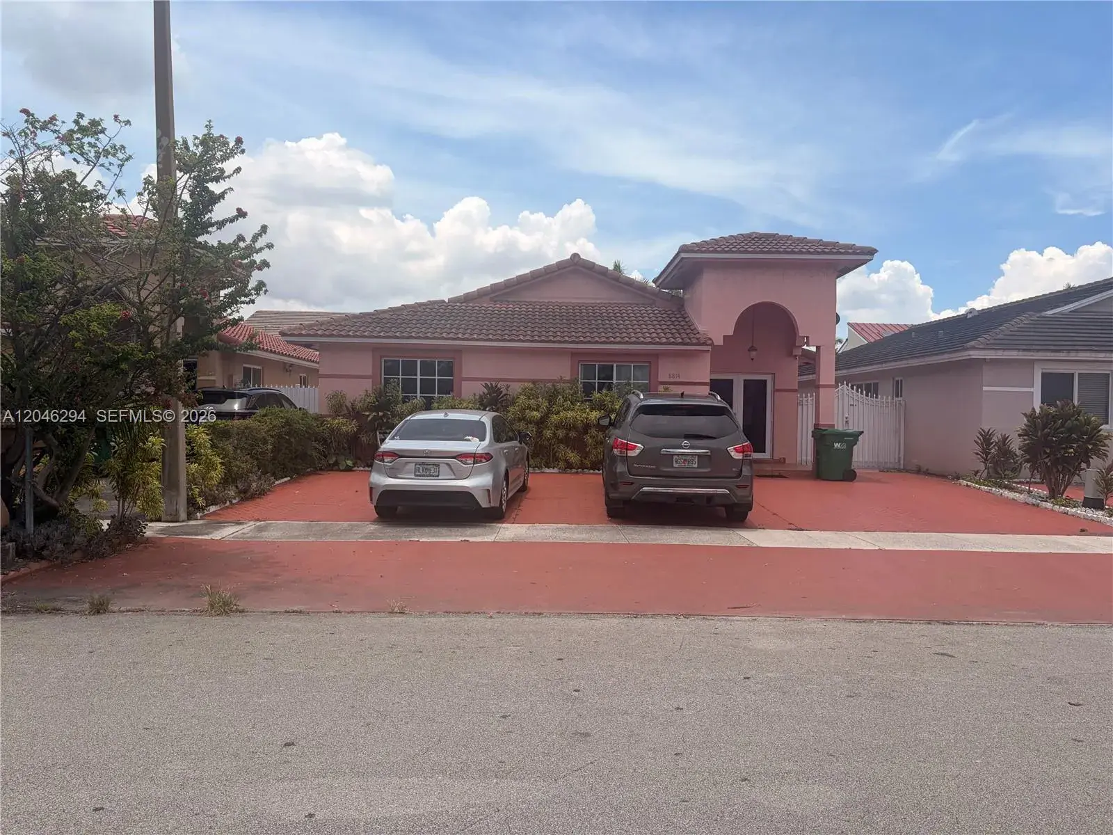 8814 NW 109th Ter, Hialeah Gardens FL 33018