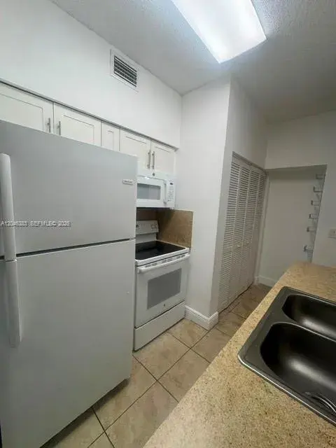 18336 NW 68th Ave # C, Hialeah FL 33015