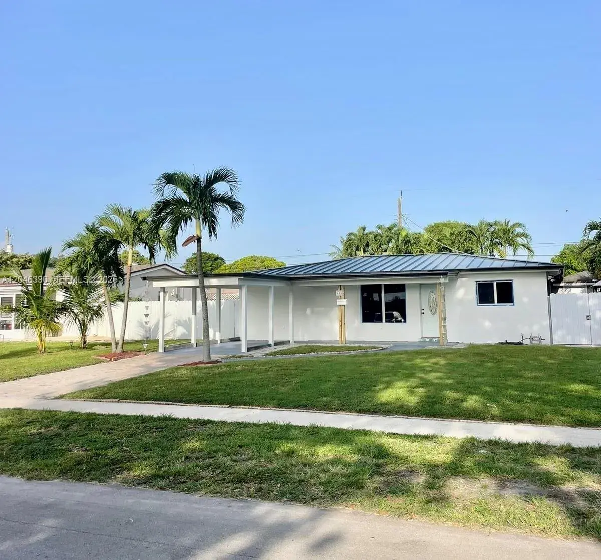 3 bedroom 2 bath Residential Lease for rent at 600 N 70th Ter, Hollywood FL 33024