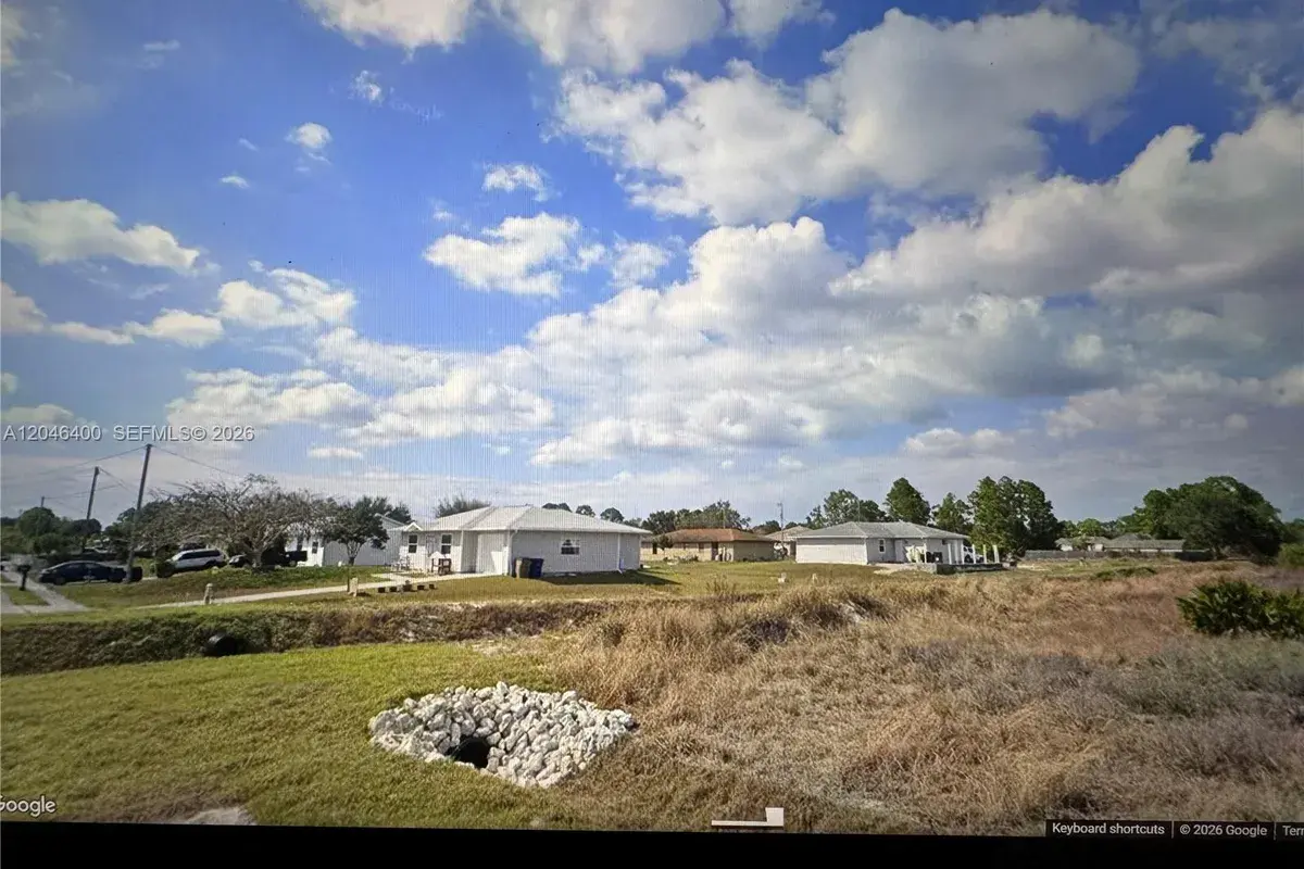 3814 35 ST. SW, Lehigh Acres FL 33976