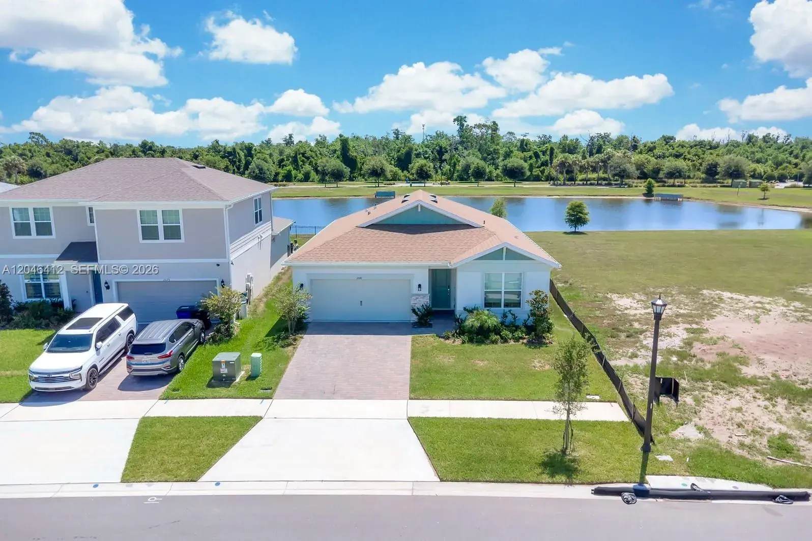 2081 MOSSY VINE AV, Saint Cloud FL 34771