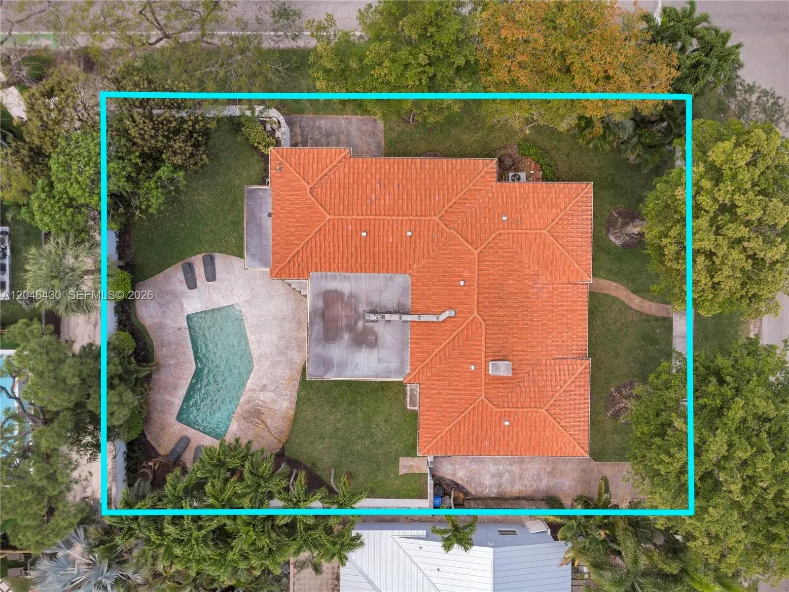 4 bedroom 4 bath Residential Lease for rent at 549 NE 12th Ave # 1, Fort Lauderdale FL 33301