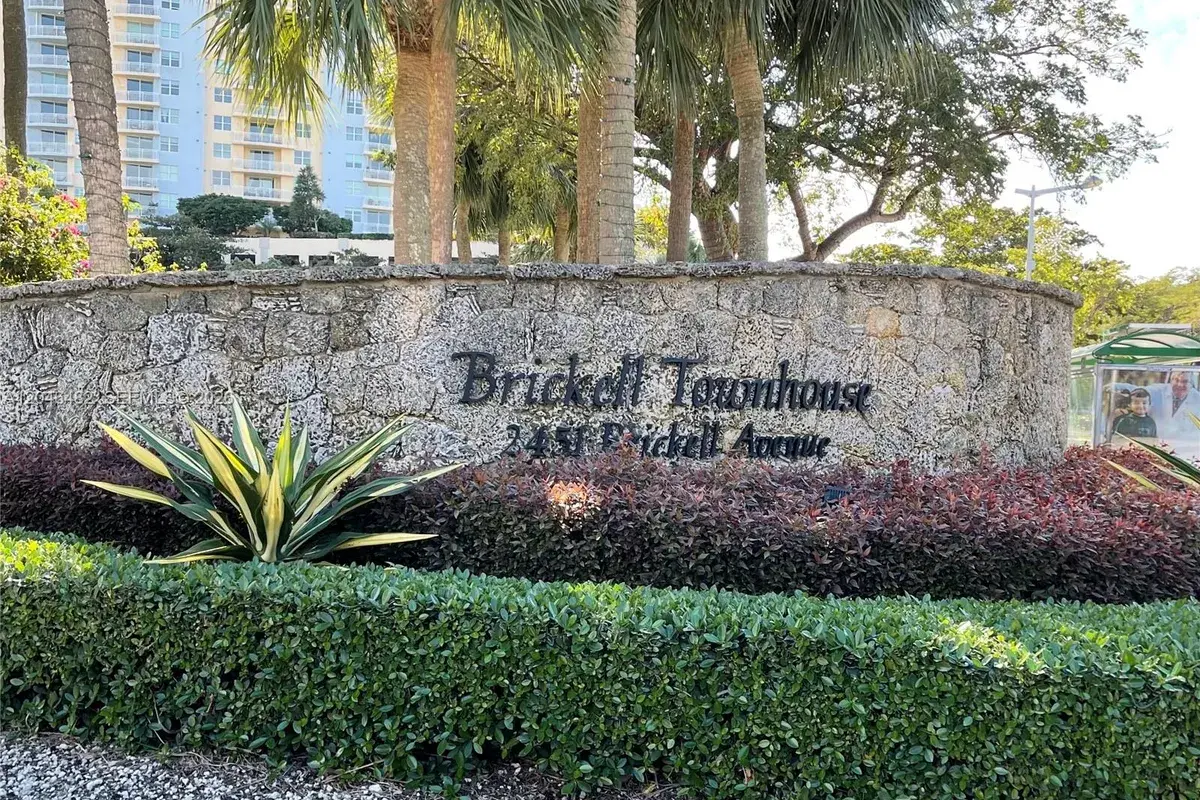 2451 Brickell Ave # 19B, Miami FL 33129