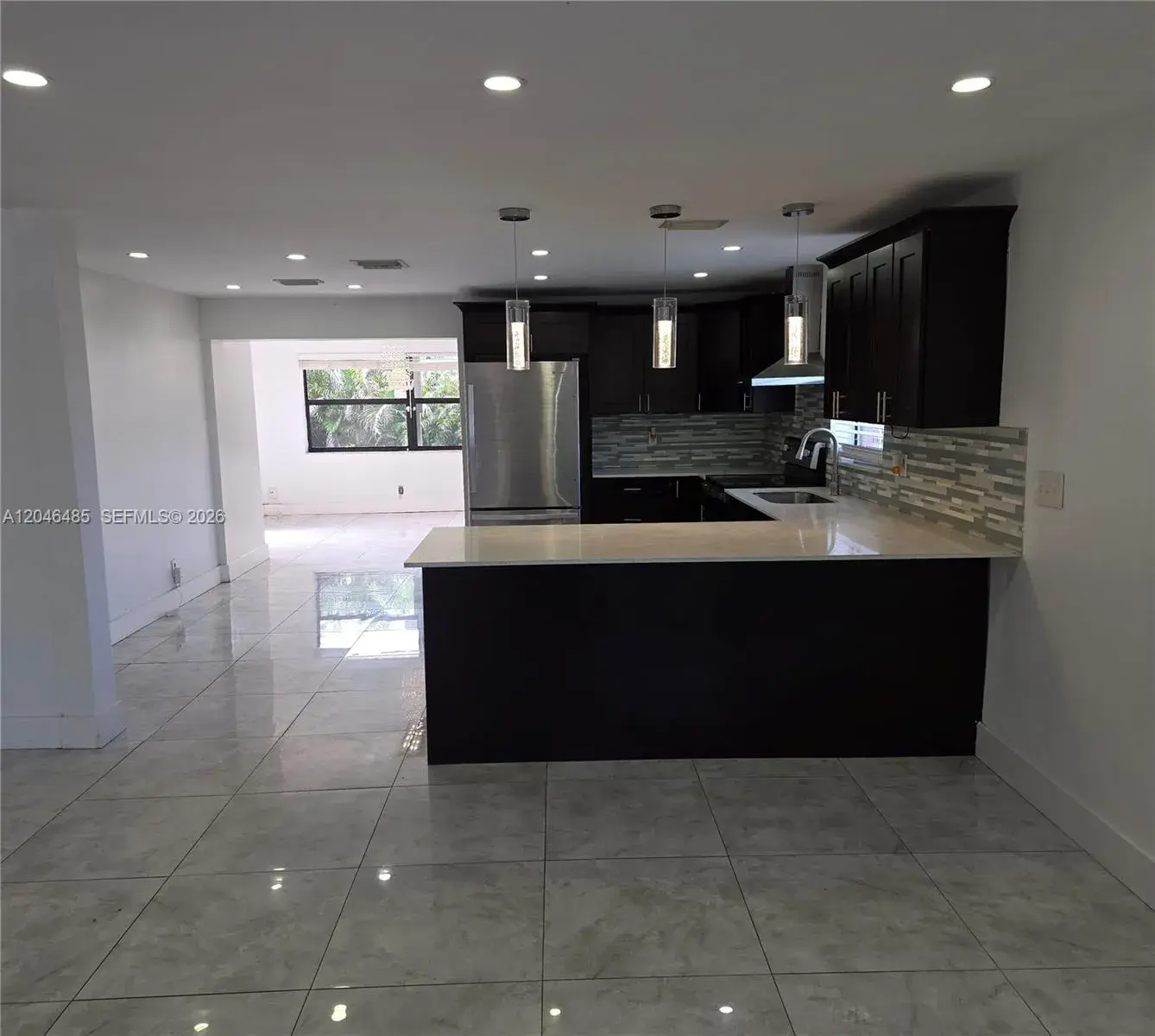 323 NW 4th Pl, Deerfield Beach FL 33441