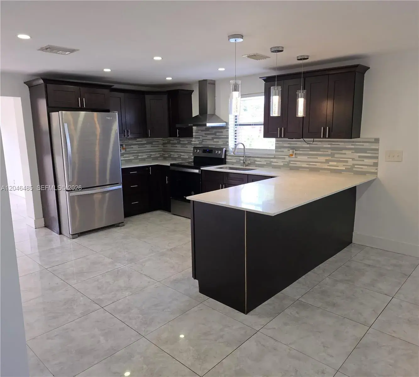 323 NW 4th Pl, Deerfield Beach FL 33441