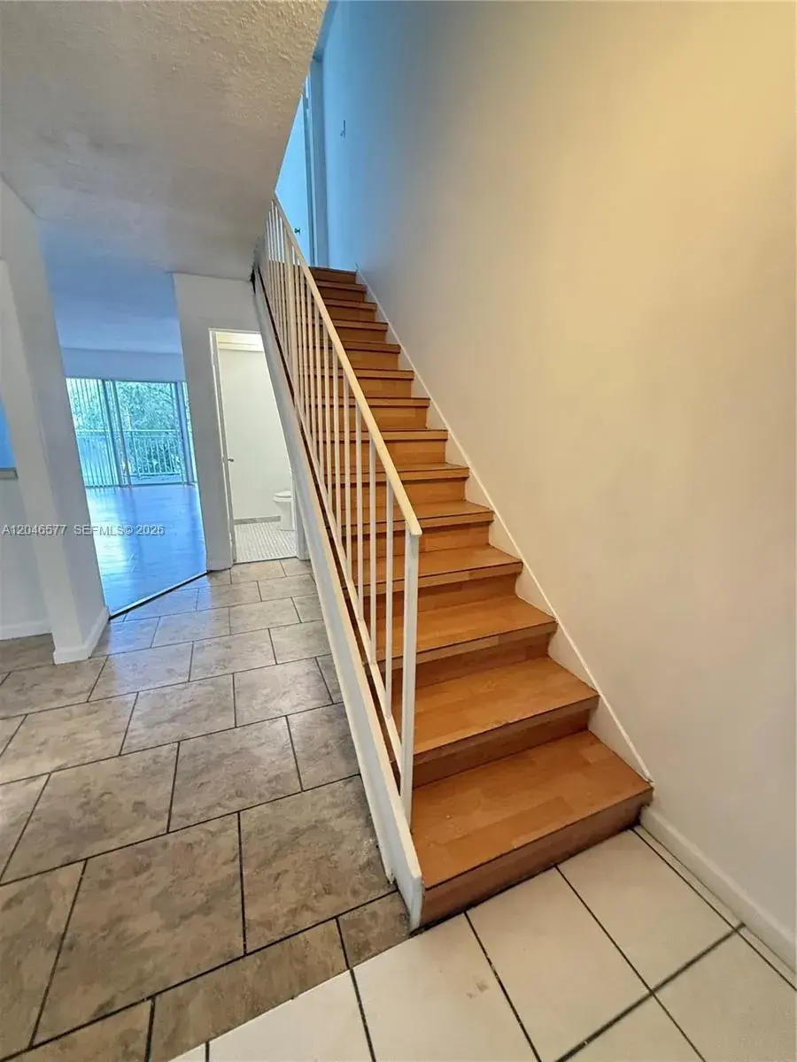 9355 Fontainebleau Blvd # C208, Miami FL 33172