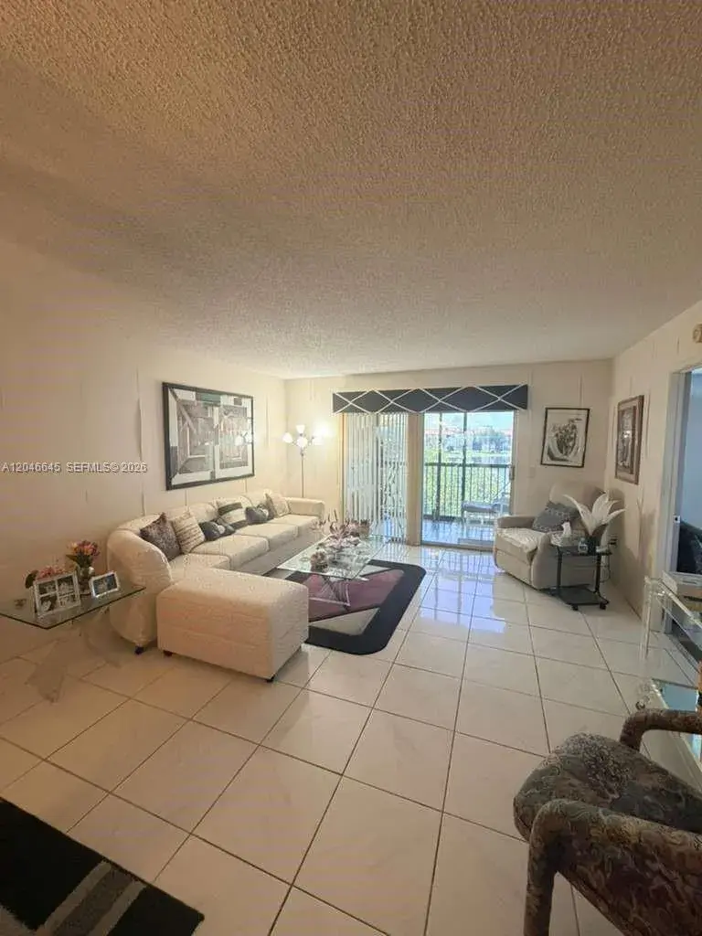 750 SW 138th Ave # 413F, Pembroke Pines FL 33027