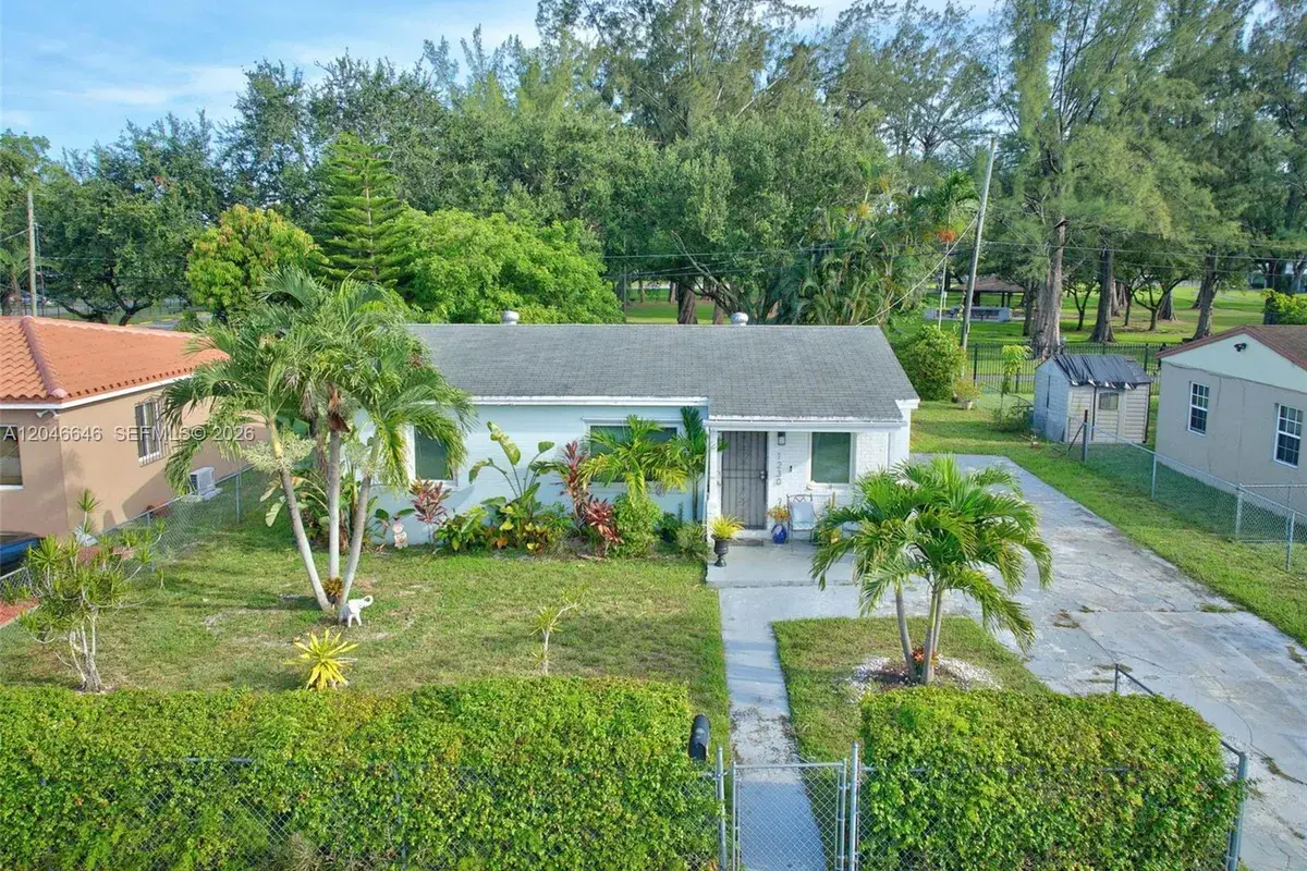 1230 NW 84th Ter, Miami FL 33147
