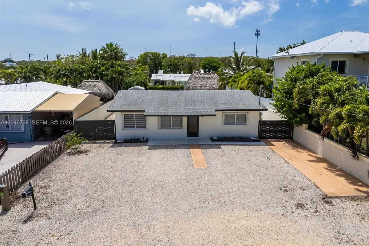 16 Fishermans Trl, Key Largo FL 33037