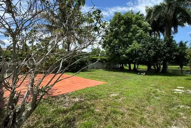 10275 SW 24th St, Miramar FL 33025