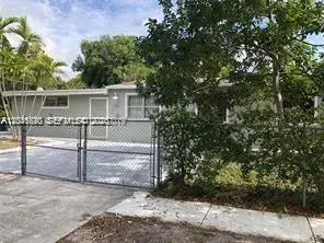 5 bedroom 3 bath for rent at 1575 NW 127th St, North Miami FL 33167