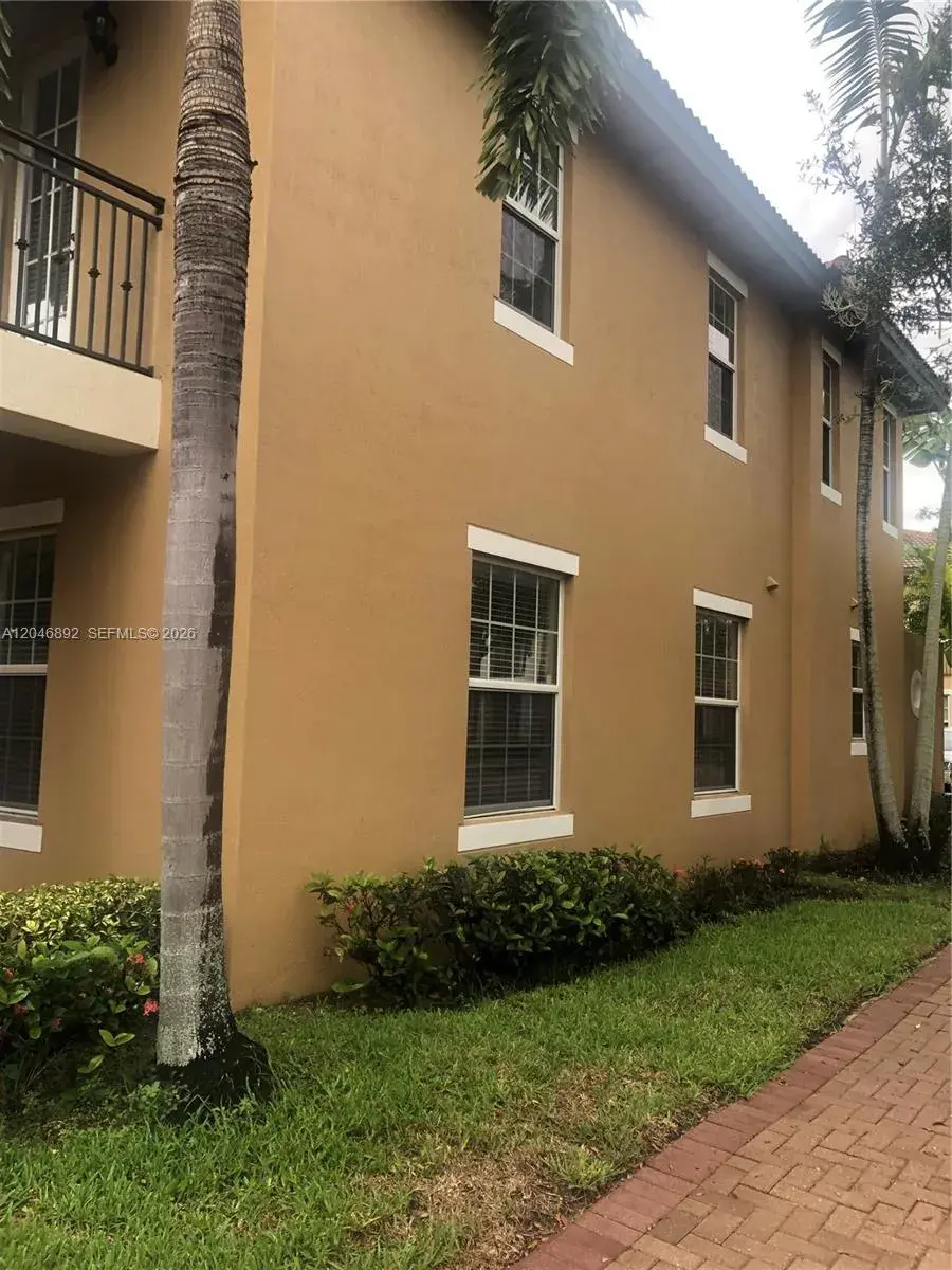 1129 SW 147th Ter, Pembroke Pines FL 33027