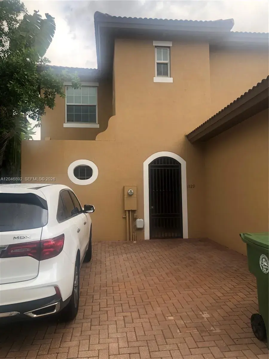 1129 SW 147th Ter, Pembroke Pines FL 33027