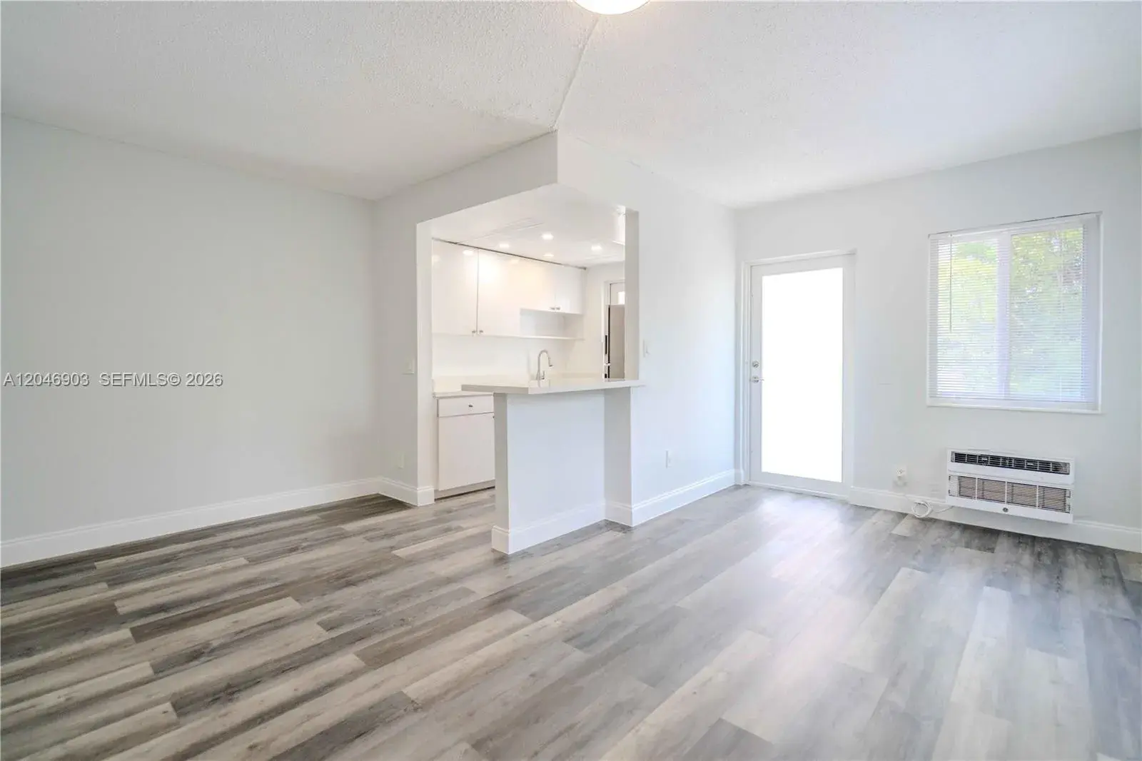 6650 Miller Dr # 20, South Miami FL 33155