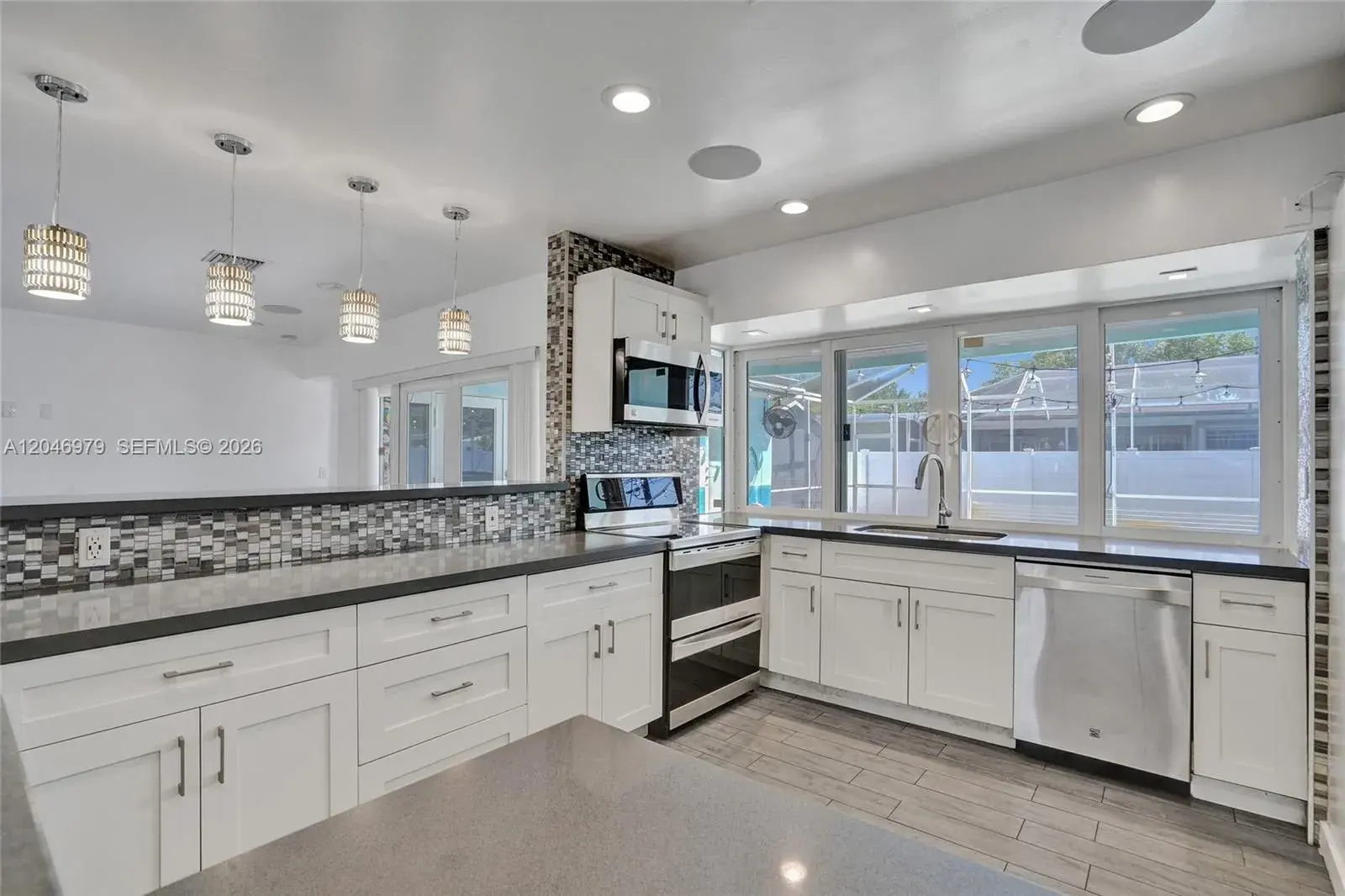 9240 54th St, Cooper City FL 33328