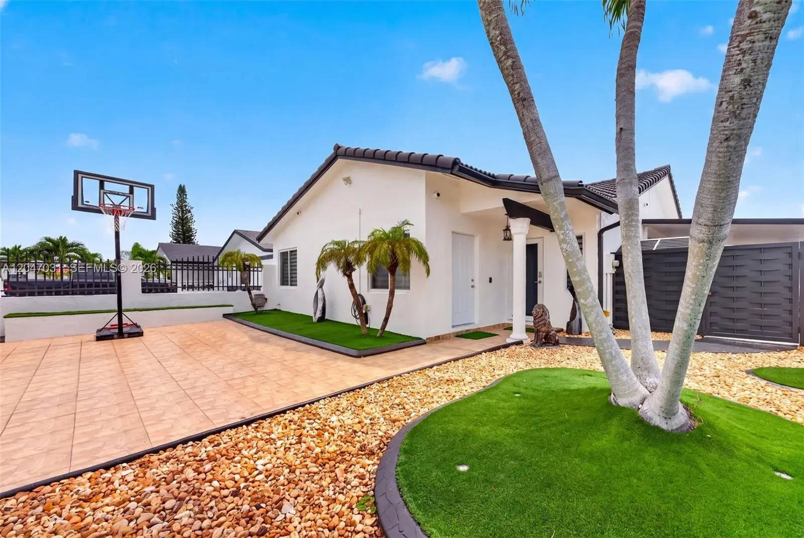 4 bedroom 3 bath for sale at 1635 SW 138th Ct, Miami FL 33175