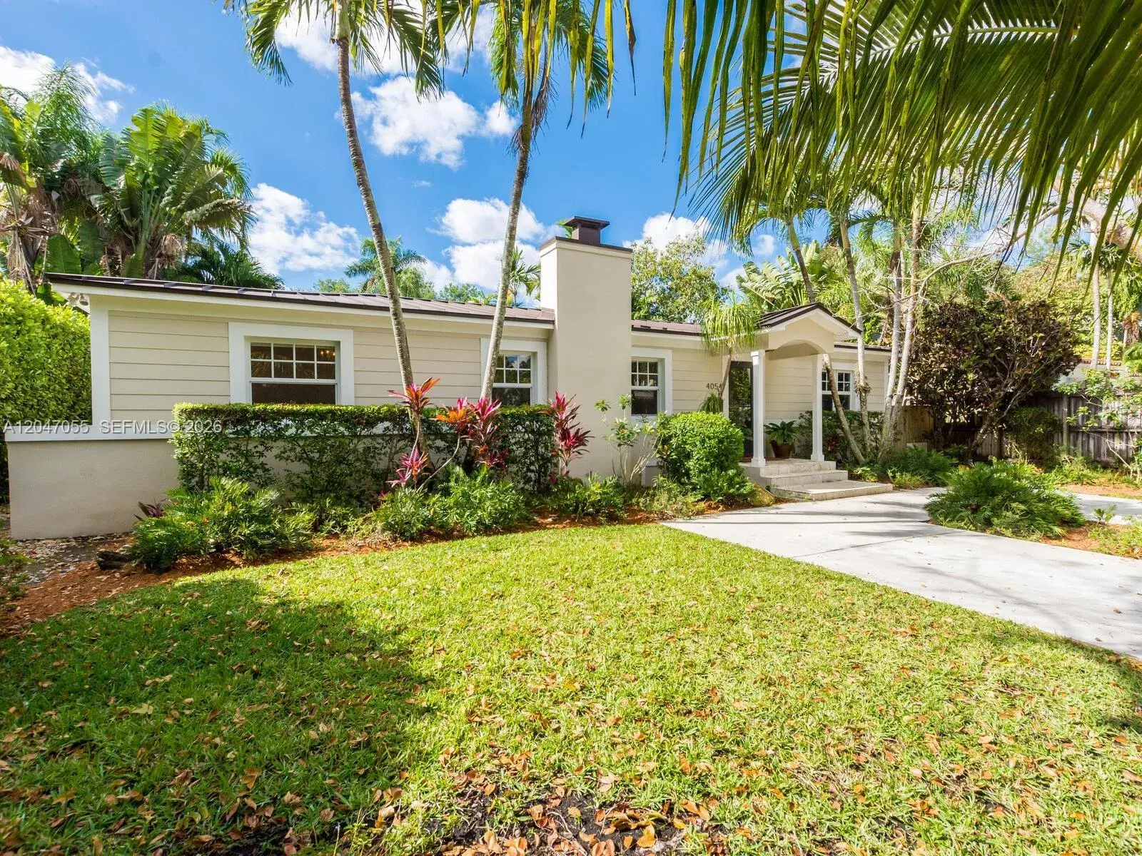 3 bedroom 2 bath for rent at 4054 Bonita Ave, Miami FL 33133