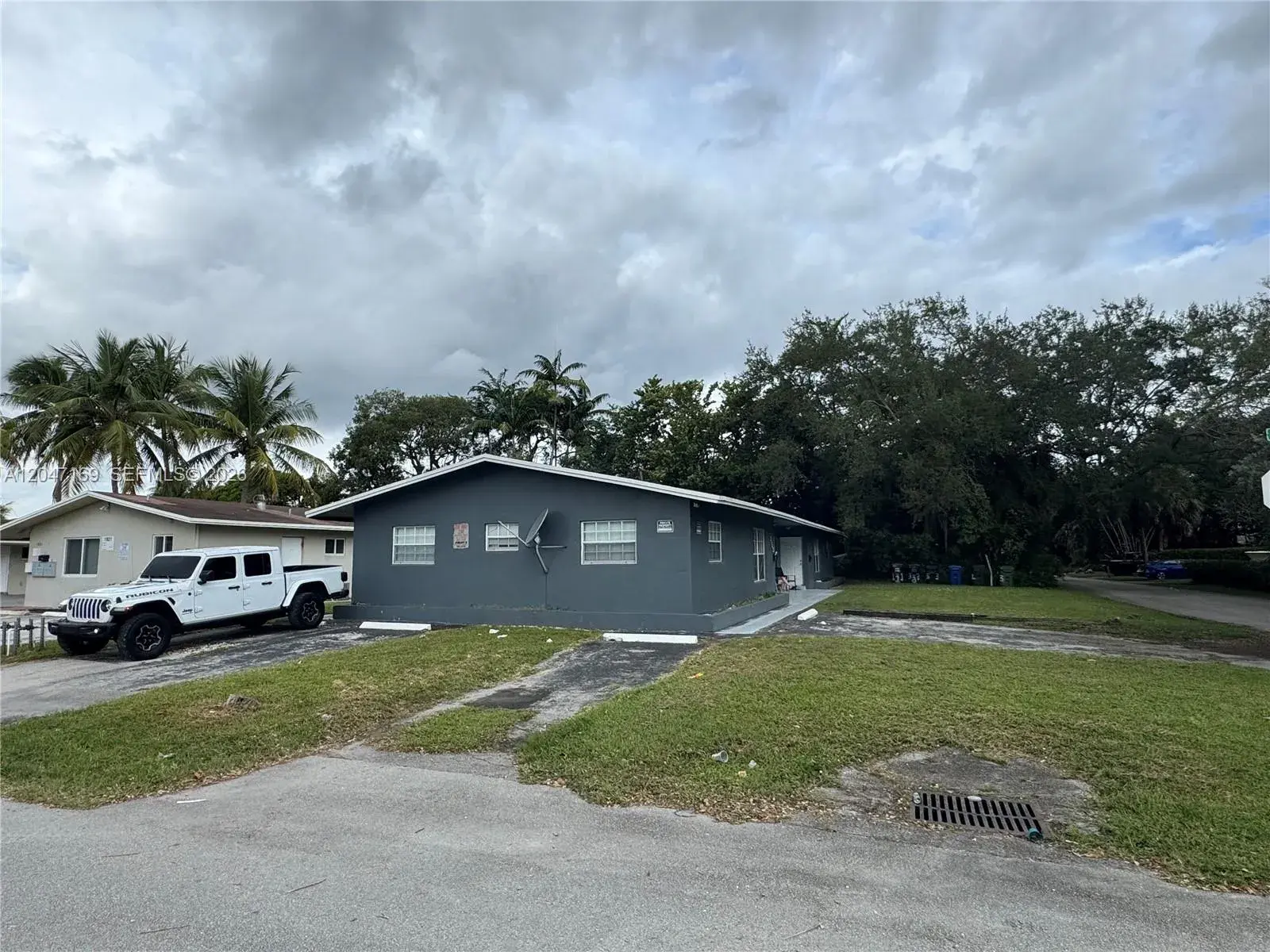 353 SW 19th Ave, Fort Lauderdale FL 33312