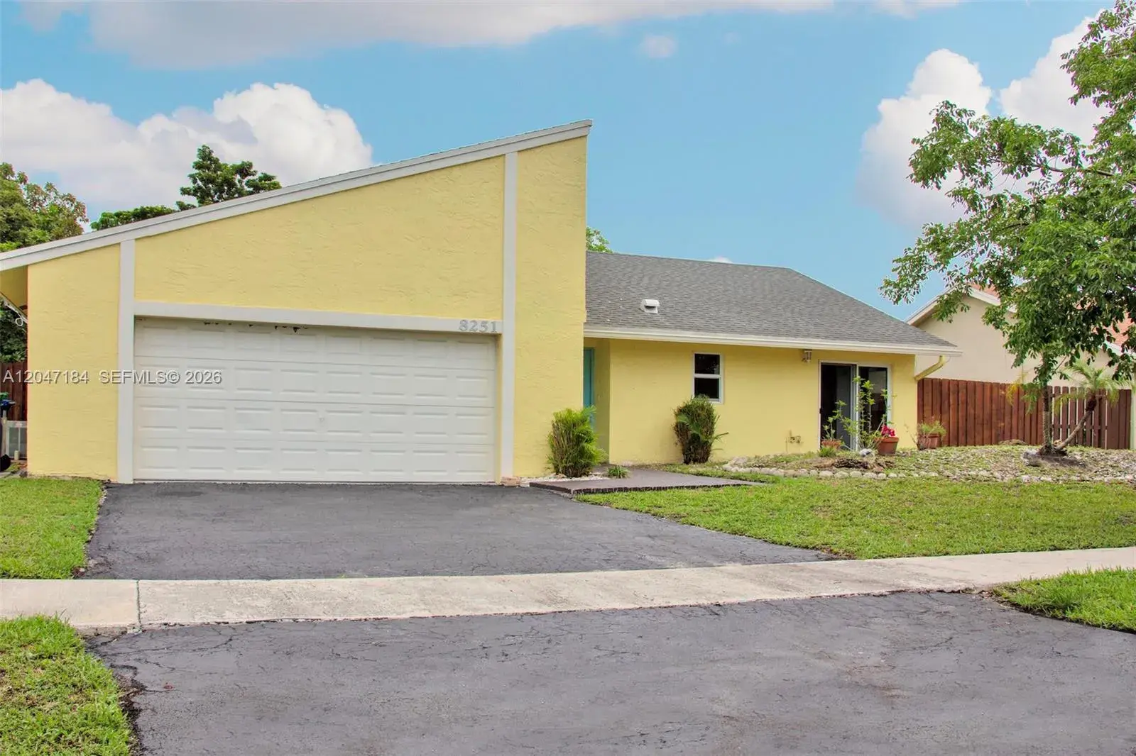 3 bedroom 2 bath for sale at 8251 NW 51st Ct, Lauderhill FL 33351