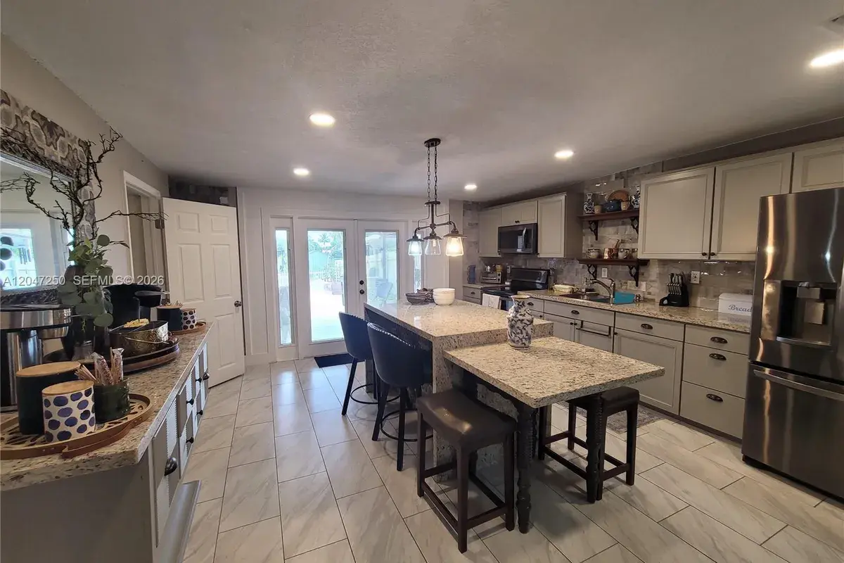 6691 W 15th Ct # 1, Hialeah FL 33012