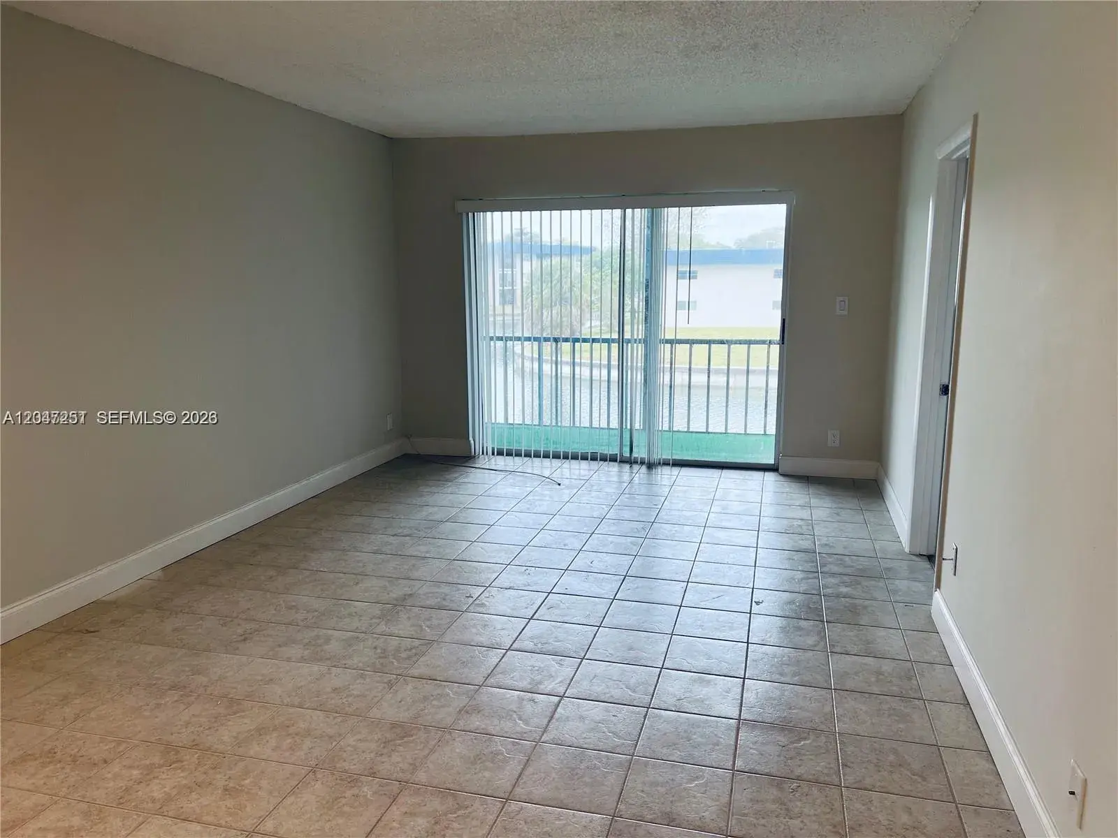 8025 S Colony Cir S # 210, Tamarac FL 33321