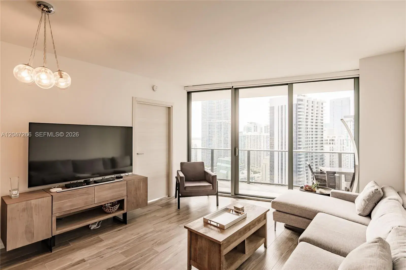 801 S Miami Ave # 3703, Miami FL 33130