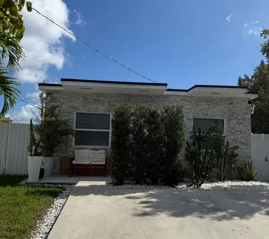 5629 NW 31st Ave, Miami FL 33142