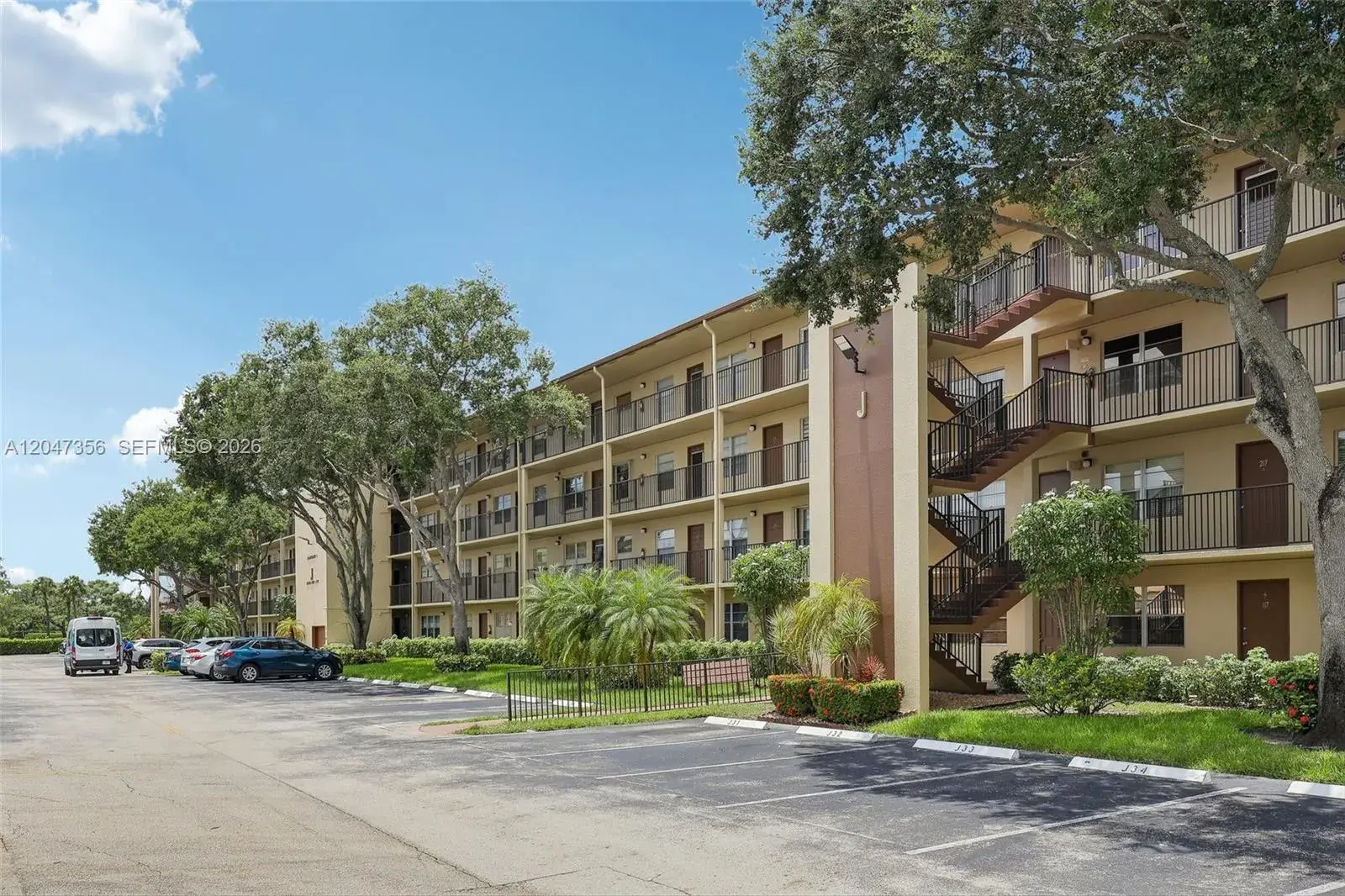 1 bedroom 1 bath for sale at 13455 SW 9th Ct # 108J, Pembroke Pines FL 33027