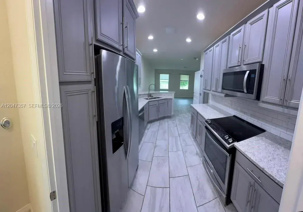 4022 Long Leaf Ln # 4022, Hollywood FL 33021